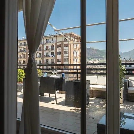 Mareluna Penthouse - Luxury Suites-3